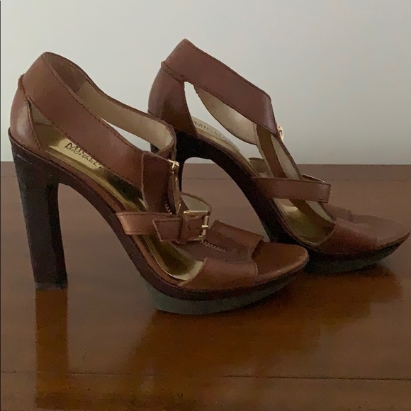 MICHAEL Michael Kors Strappy Zip Sandals - Picture 5 of 5